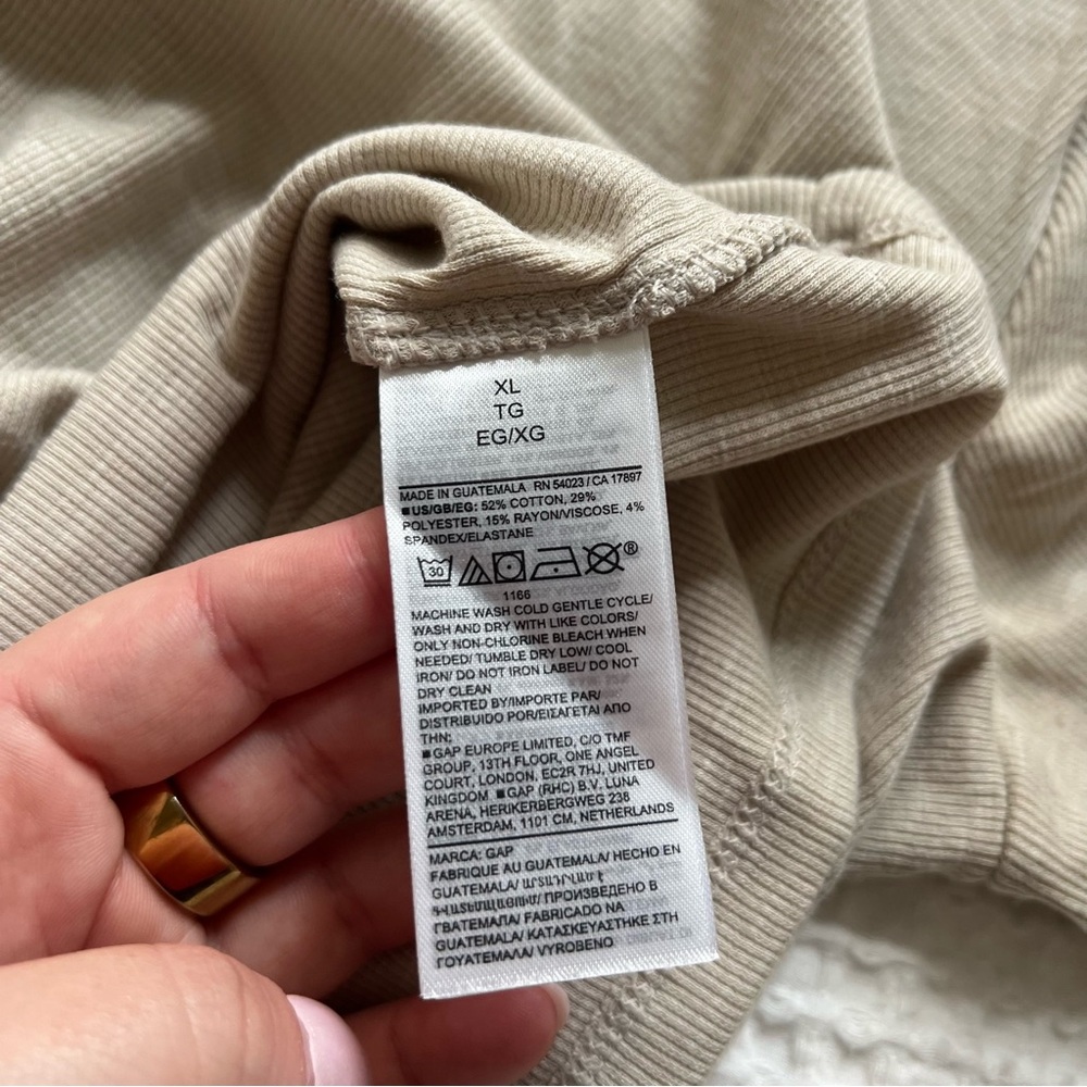 NWT Gap Beige Long Sleeve Shirt - Picture 5 of 5